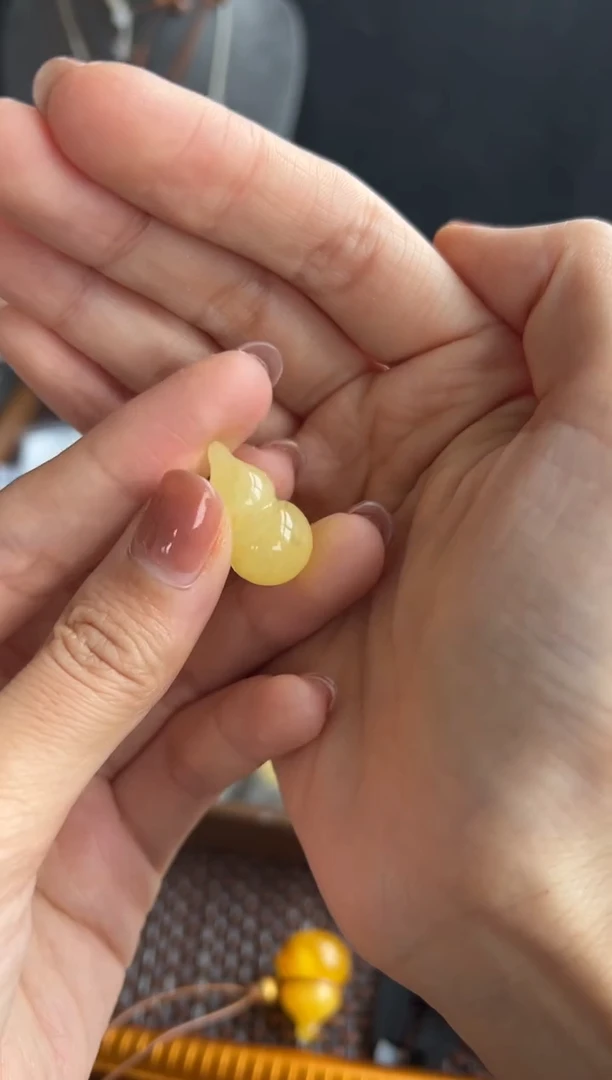 未镶嵌颈饰蜜蜡725买断