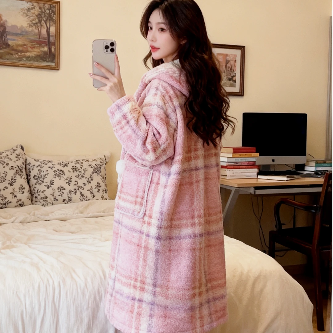 孙源专属【半糖主义】 零下10度可穿 粉格纹毛绒加厚长款连帽睡袍