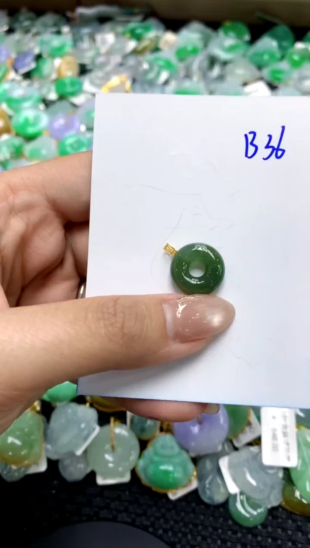 【闪购商品】翡翠颈饰18K金镶嵌1111111111111111