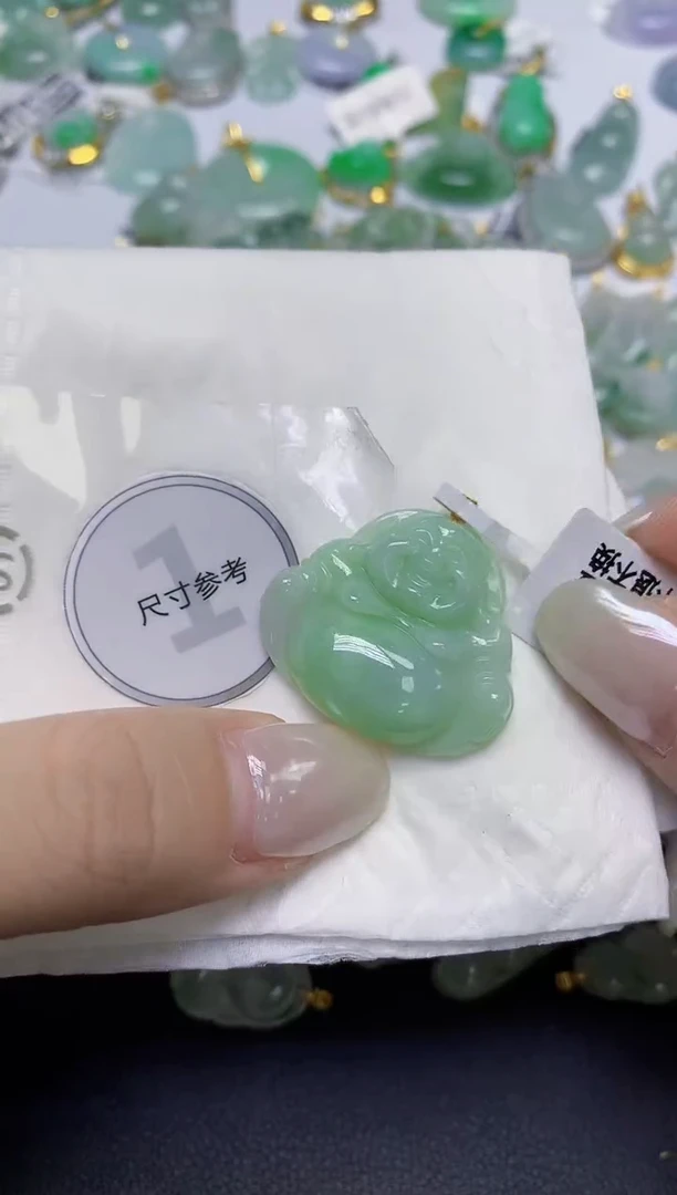 颈饰18K金镶嵌翡翠天然缅甸翡翠A货百元以上9元证书费自理