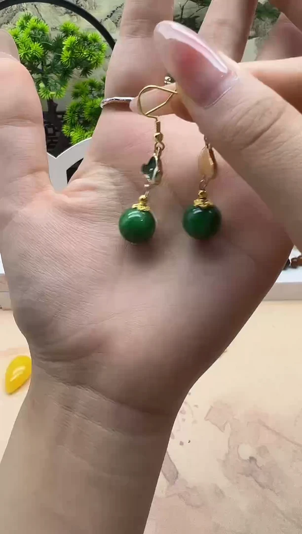 未镶嵌翡翠耳饰16