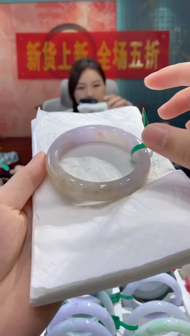 翡翠手镯未镶嵌多人23342