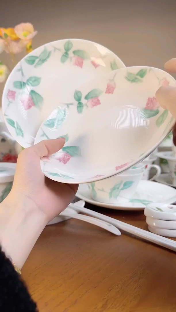 【闪购商品】玫瑰高骨瓷7寸深盘2个