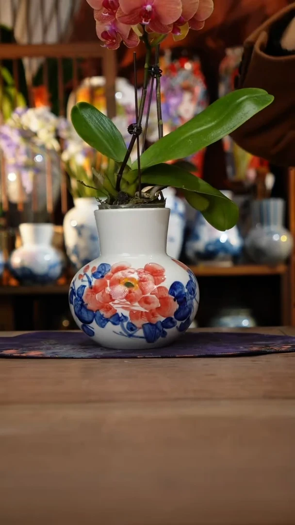 当代景德镇设计师釉下手绘陶瓷花瓶