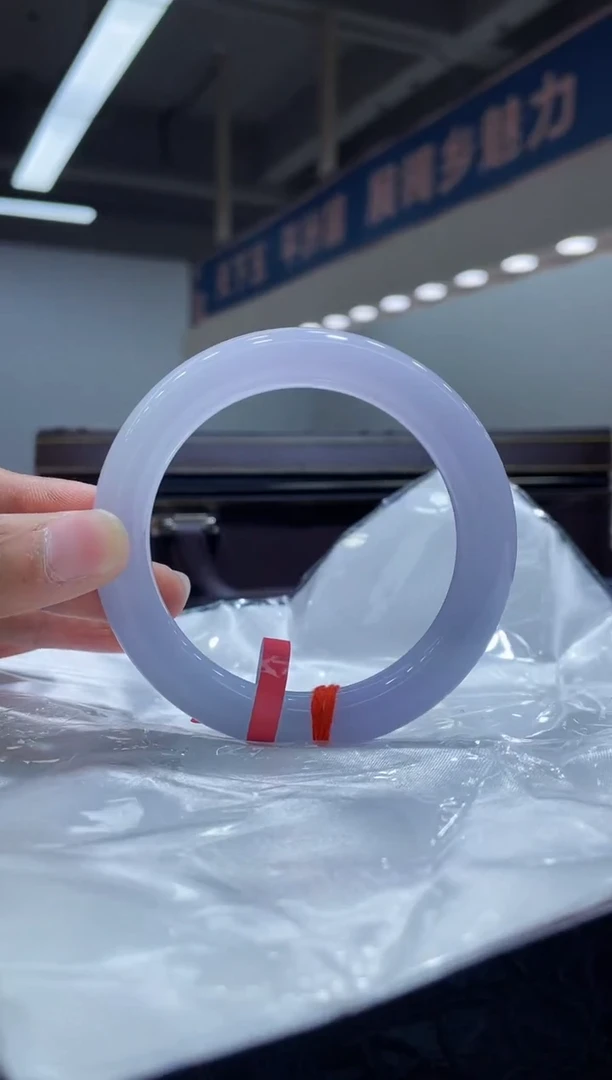 未镶嵌手镯翡翠手镯1