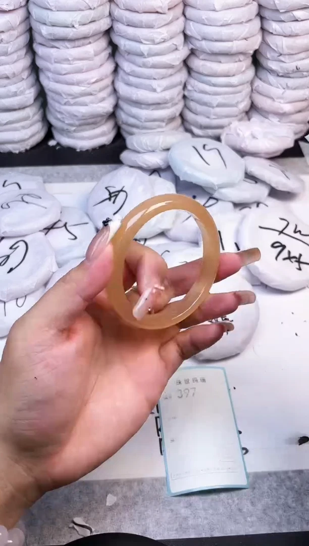 手镯玛瑙/玉髓未镶嵌396