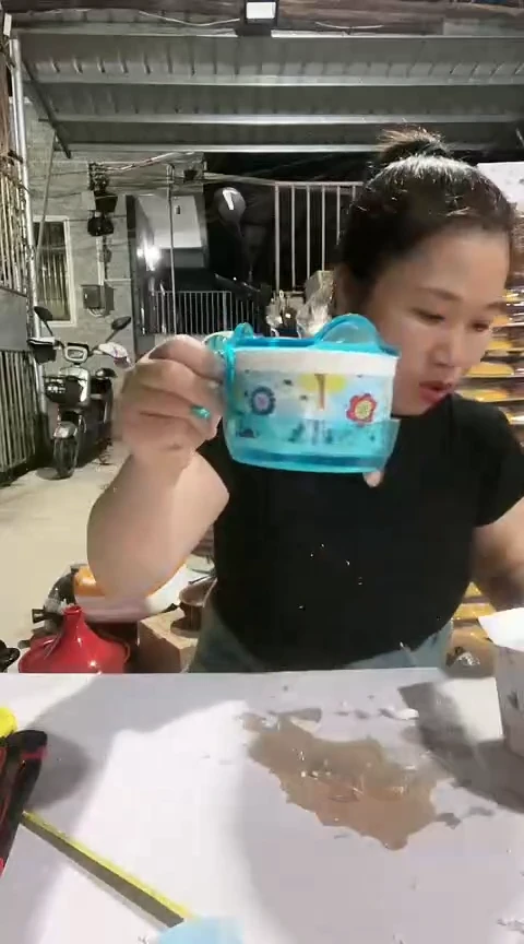 瑕疵蓝色调料罐一个