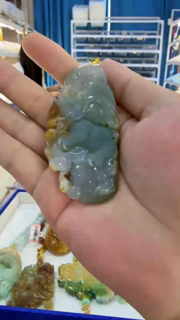 翡翠未镶嵌吊坠(不含链)印**爷201