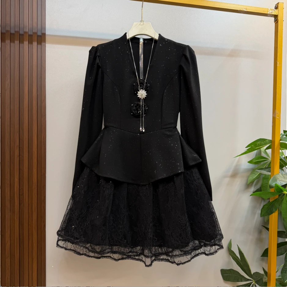 新款大码女装欧货洋气法式泡泡袖气质V领拼接假两件连衣裙