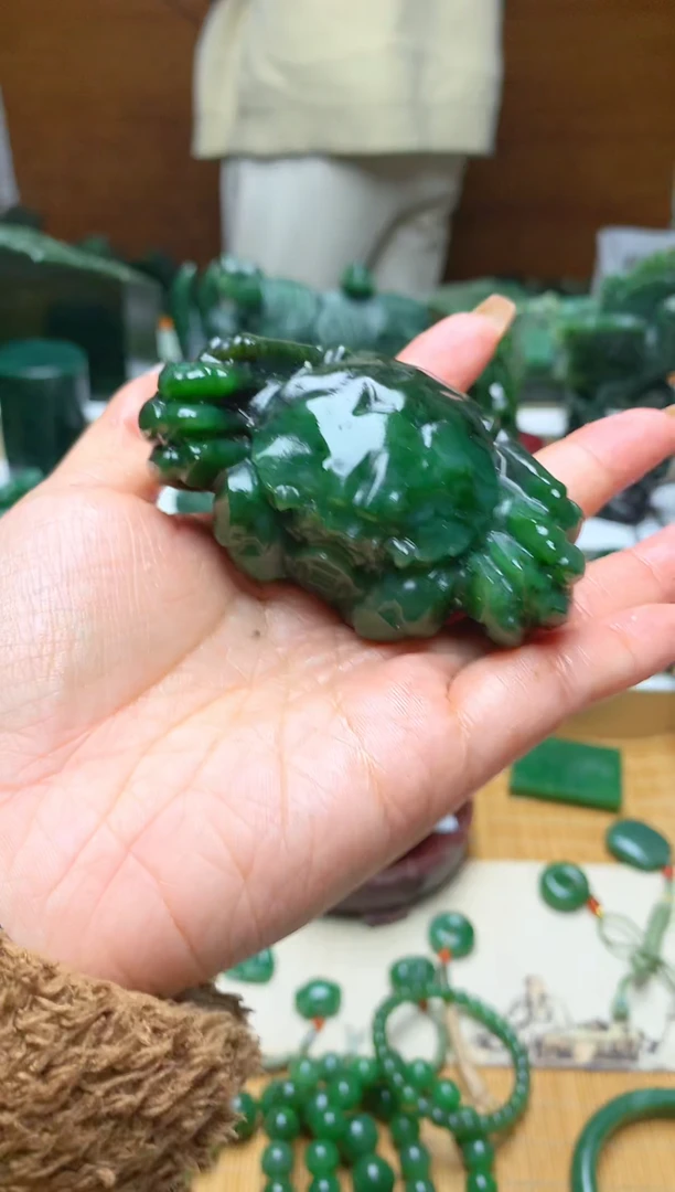 未镶嵌和田玉珠宝半成品1