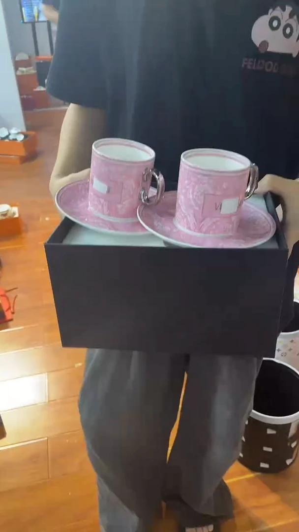 杯鸿辉家品牌瓷器，京东包邮！