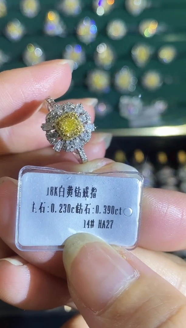 18K金镶嵌戒指钻石054