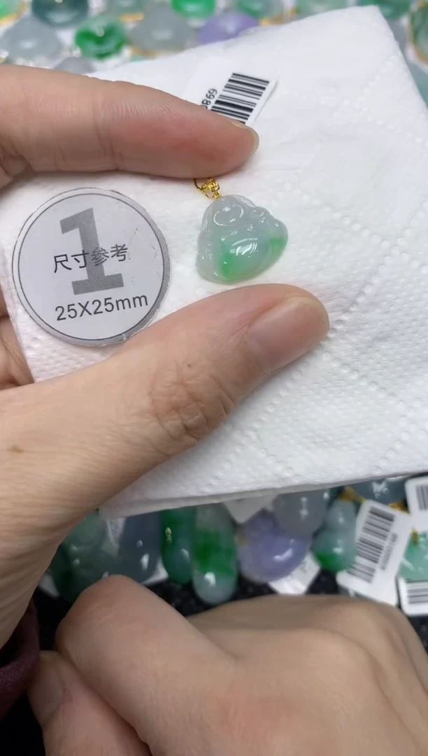 颈饰18K金镶嵌翡翠111111111