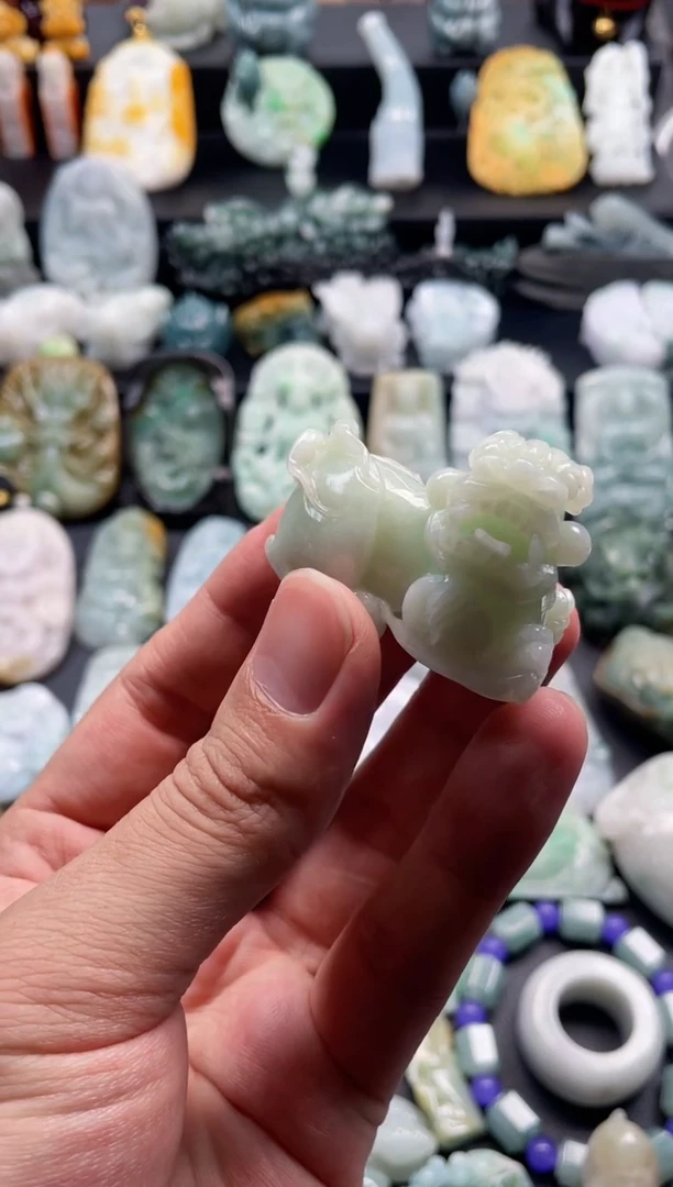 颈饰未镶嵌翡翠55  天然翡翠a货   貔貅