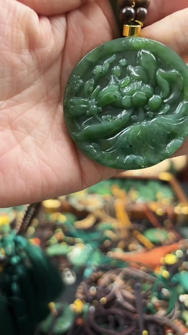 颈饰未镶嵌和田玉和和美美