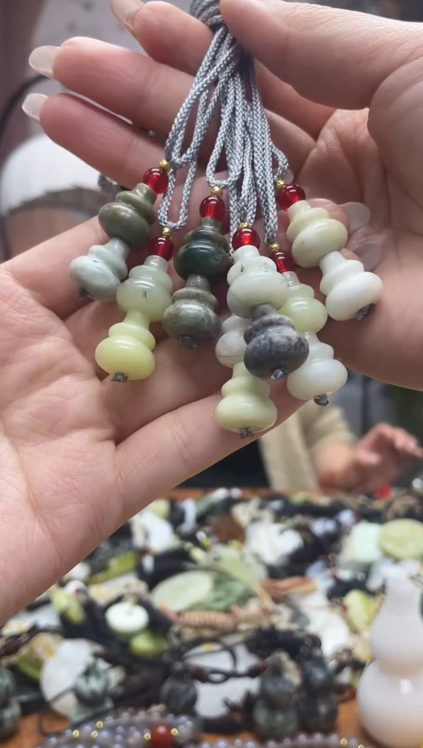 未镶嵌岫玉吊坠·多样性发货拍一发一