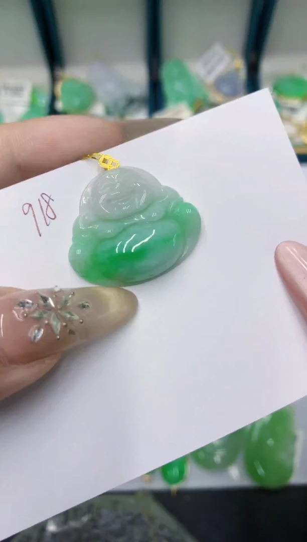 颈饰18K金镶嵌翡翠111111