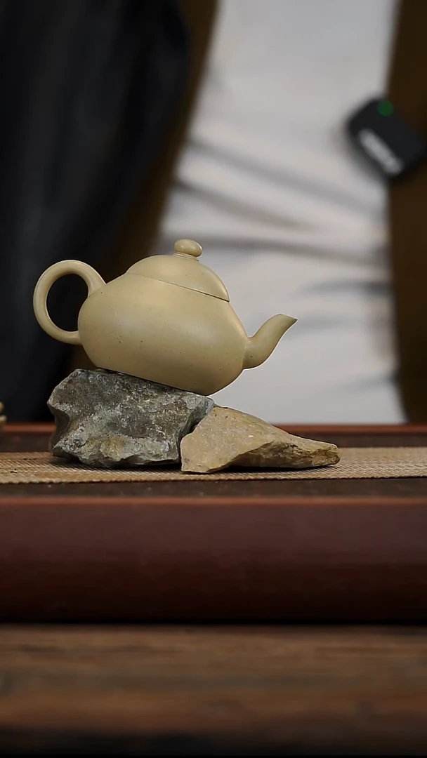 茶壶紫砂微瑕140毫升本绿梨形