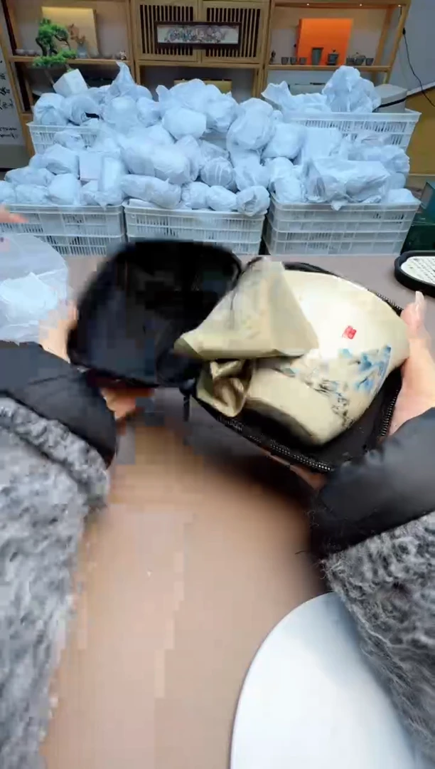 【闪购商品】摆件瓷制品S1111111111111