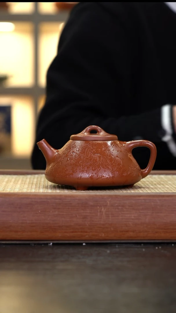 茶壶紫砂ZQ     朱泥  子怡石瓢   刻绘  骏马图  全手工 240cc
