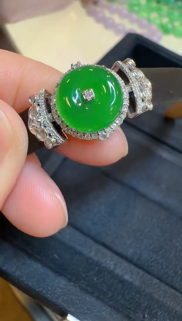 【闪购商品】翡翠手链18K金镶嵌多样性团购发一件