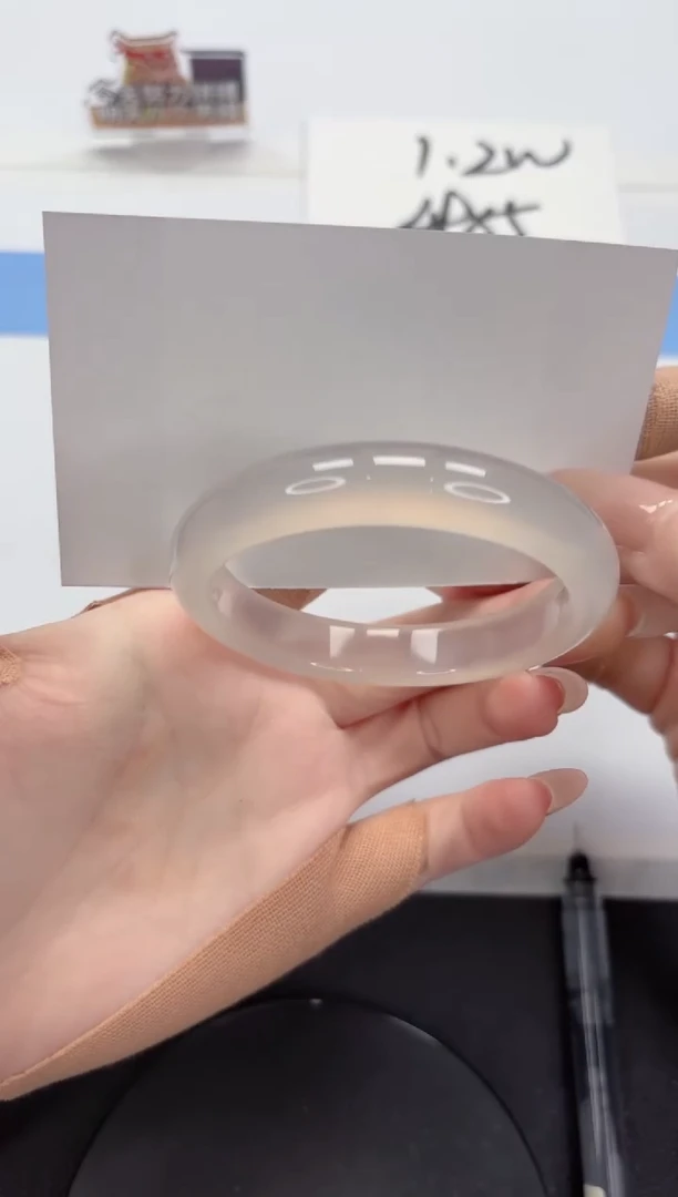 【闪购商品】石英质玉手镯未镶嵌A15-56