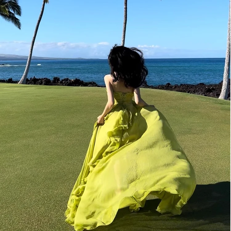 法式重工绿色绑带抹胸连衣裙荷叶边飘逸度假长裙高级感生日礼服裙