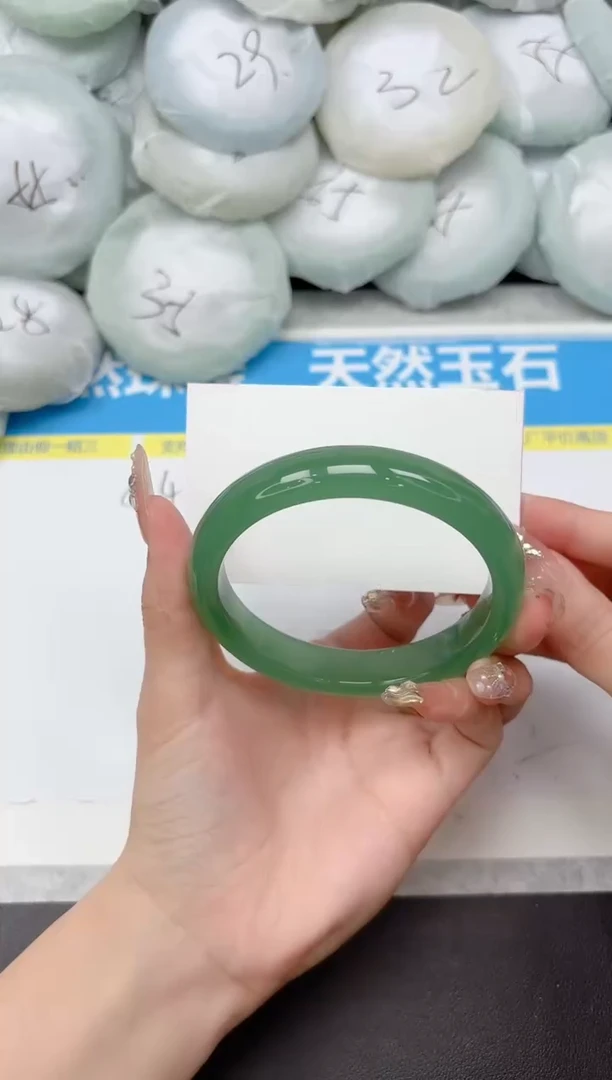 未镶嵌手镯石英质玉120-65.4