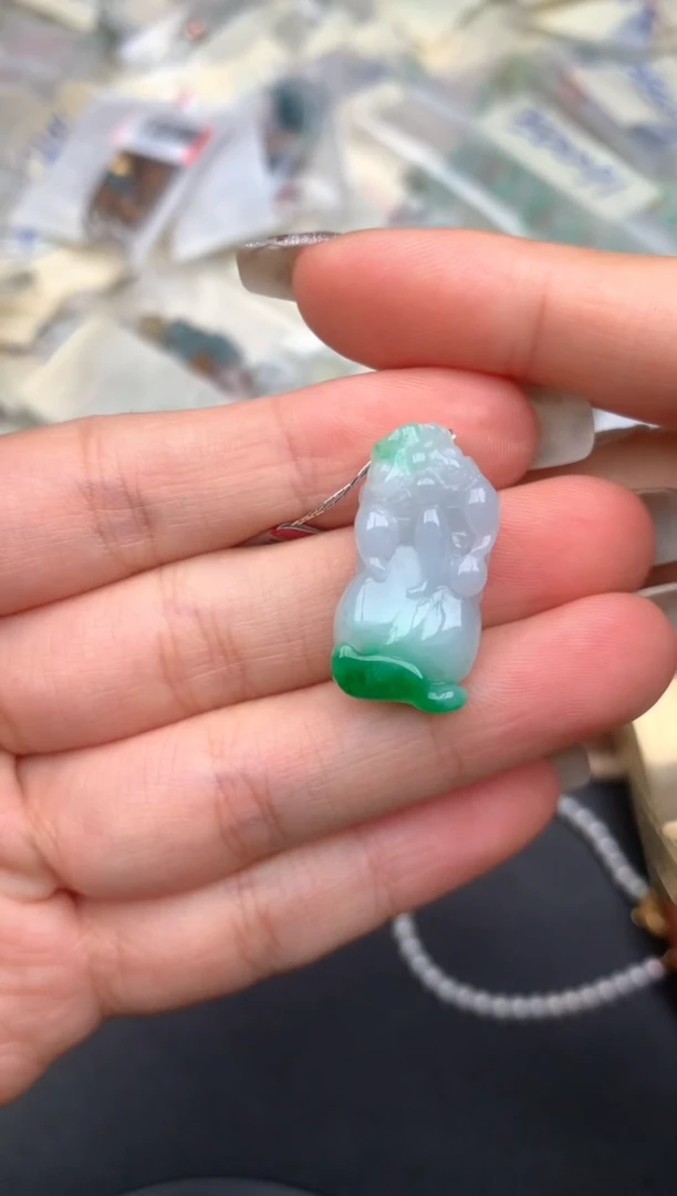 未镶嵌挂件翡翠—