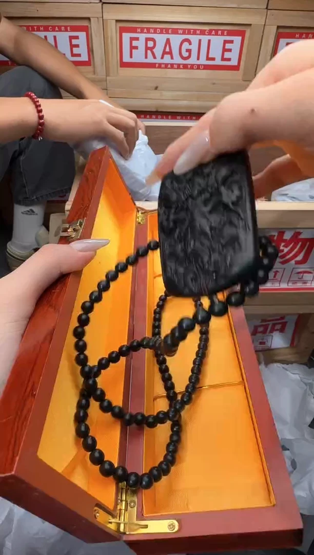 精美手串（无礼盒）