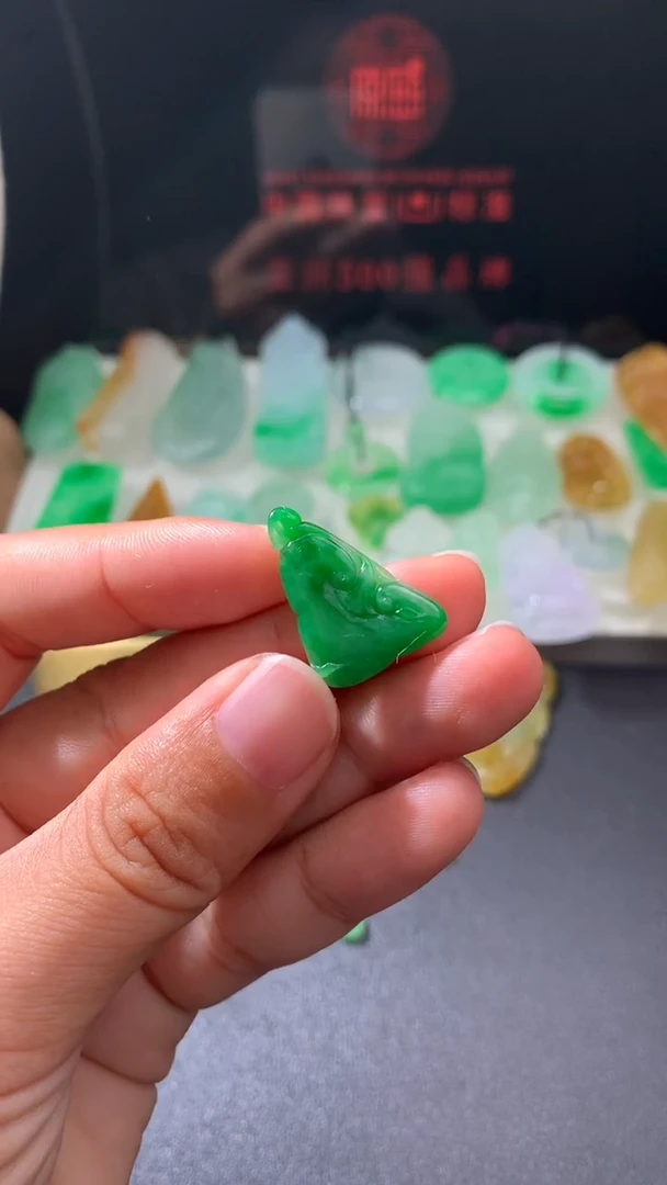 未镶嵌定制翡翠