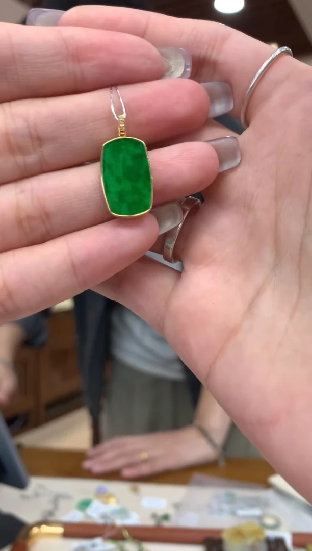 吊坠(不含链)18K金镶嵌翡翠无事牌