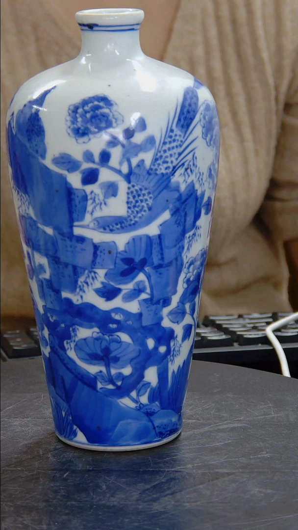 瓶青花凤穿牡丹花卉纹梅瓶#1233#