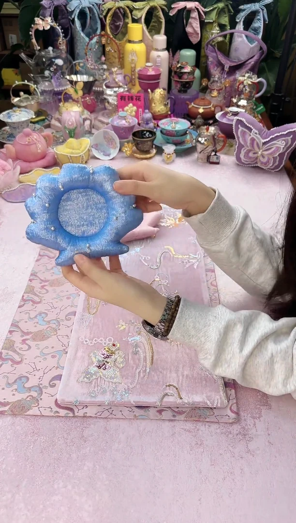 47  蓝色贝壳甜甜圈