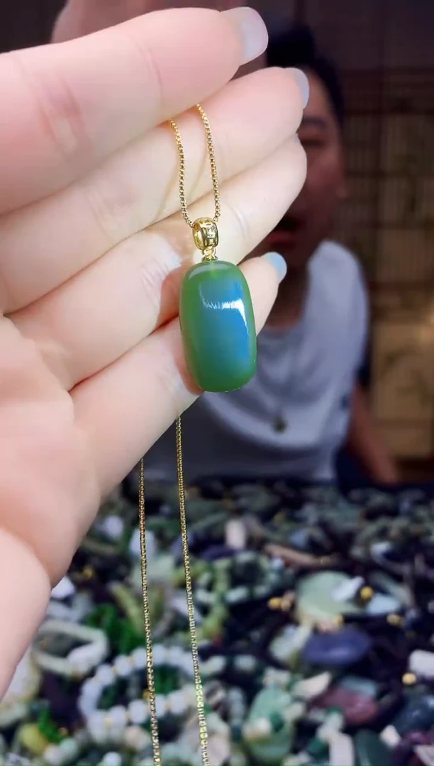 颈饰未镶嵌和田玉多样性发货，拍一发一