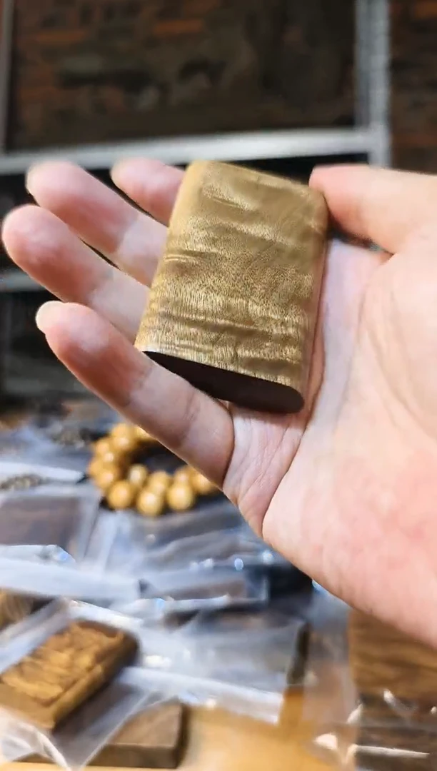 楠木（金丝楠）把件无事牌