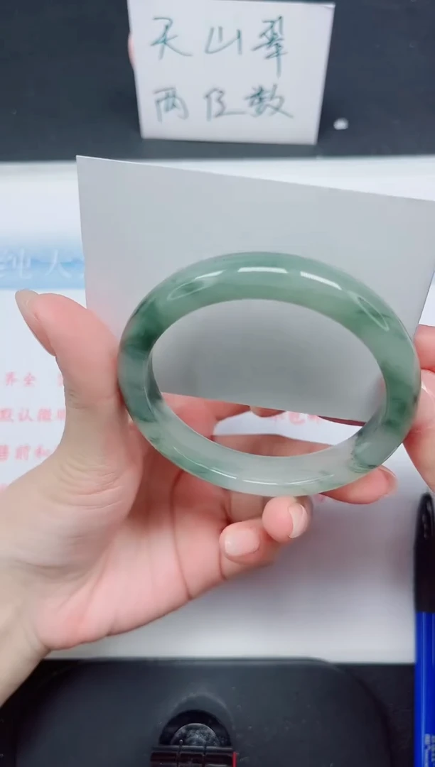 【闪购商品】石英质玉手镯未镶嵌91-59.2