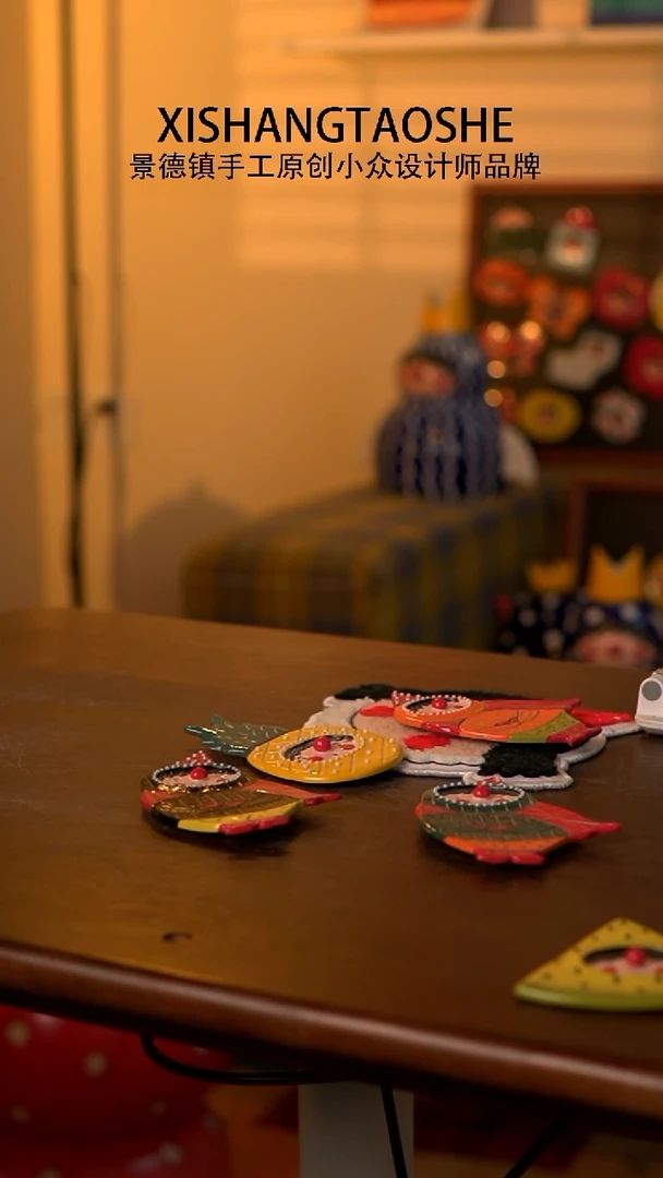 .葳776加447加812三只冰箱贴贴甜甜圈菠萝猫爪