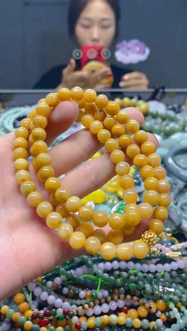 颈饰未镶嵌翡翠8MM/U/翡翠A货，一件也是批发价