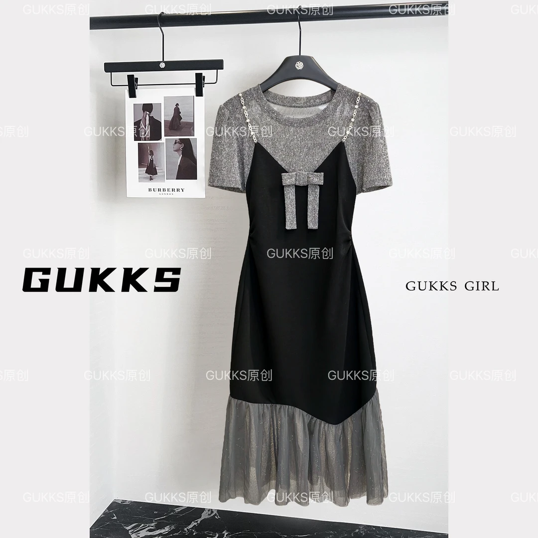 GUKKS/假两件撞色拼接连衣裙2025夏季流行新款简单大方裙子