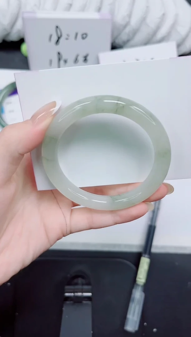 石英质玉手镯未镶嵌334