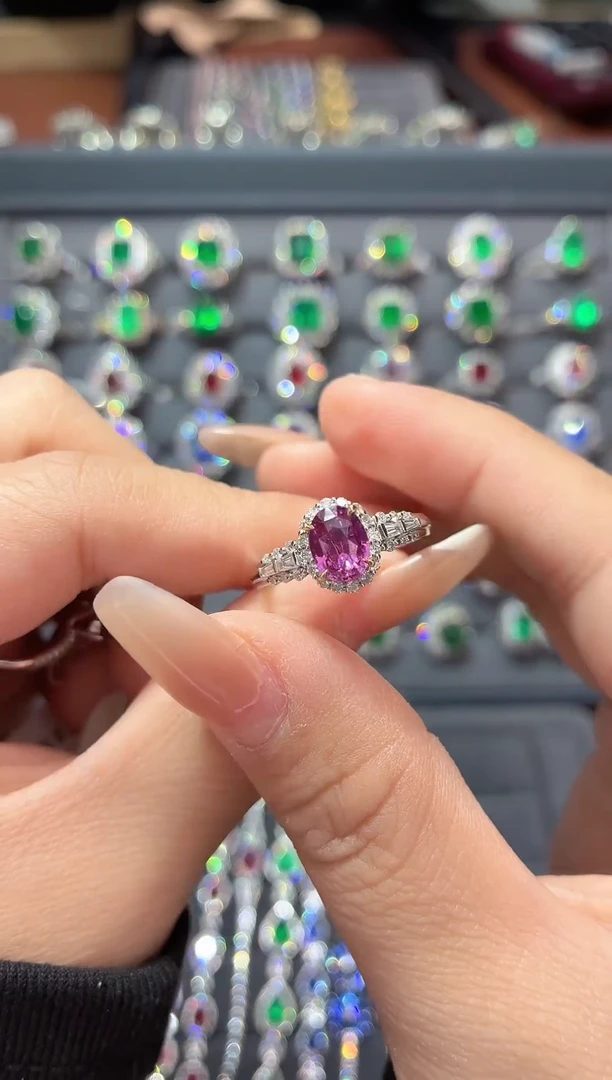 戒指彩色蓝宝石18K金镶嵌-1.52克拉