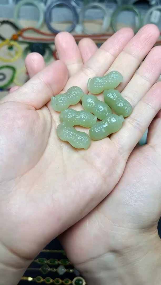 和田玉未镶嵌颈饰花生多样性拍一发一06