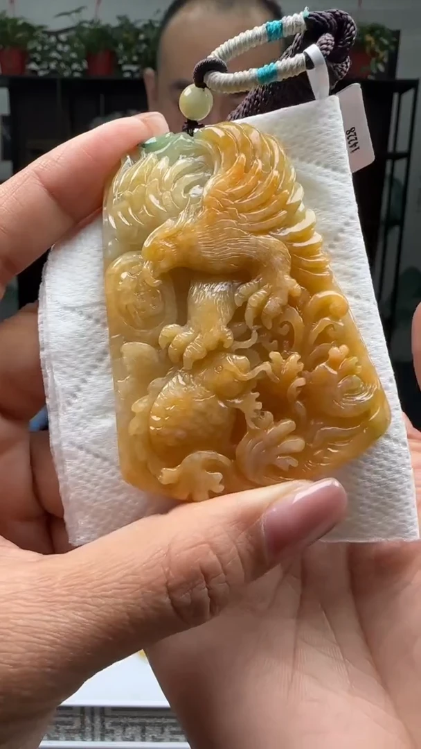 【闪购商品】翡翠颈饰未镶嵌天然翡翠A货吊坠