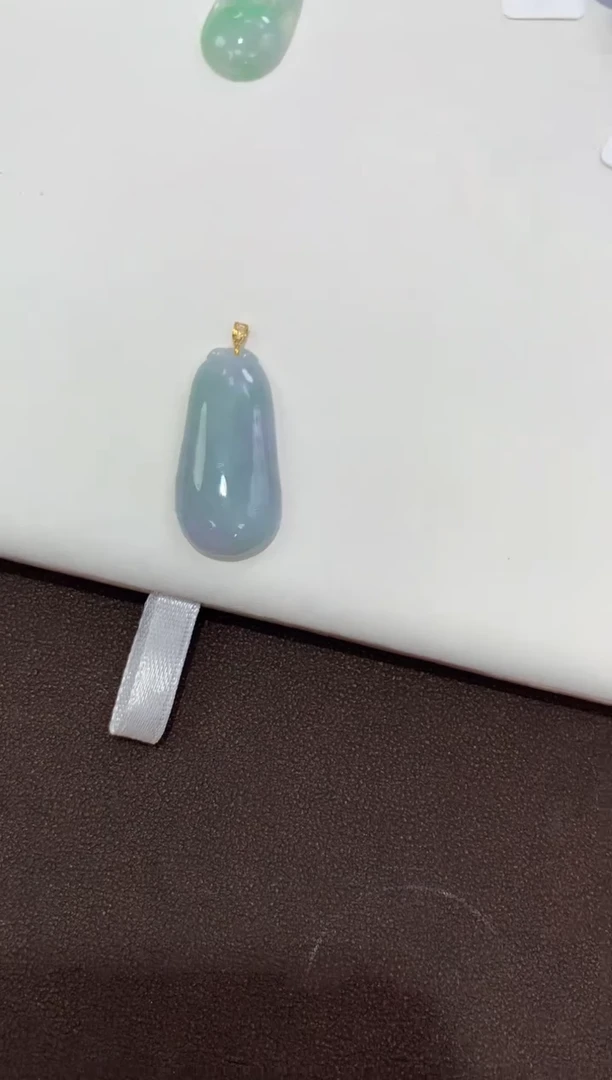 翡翠18K金镶嵌吊坠(赠链)天然缅甸a货翡翠