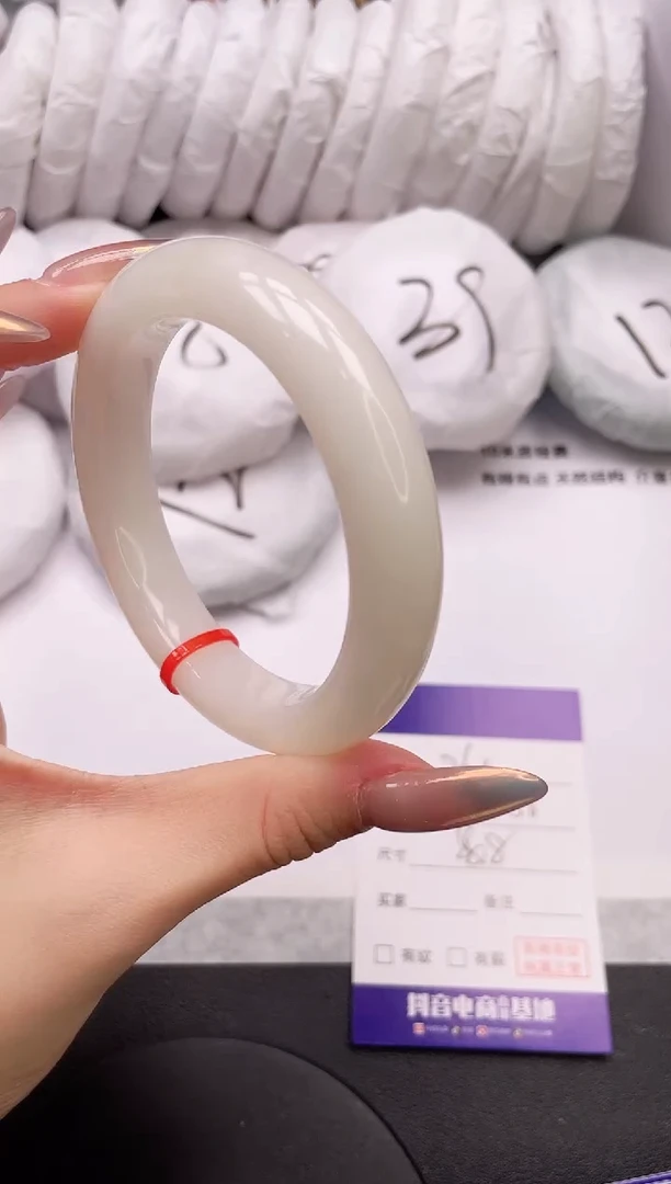 【闪购商品】和田玉手镯未镶嵌17K261-58