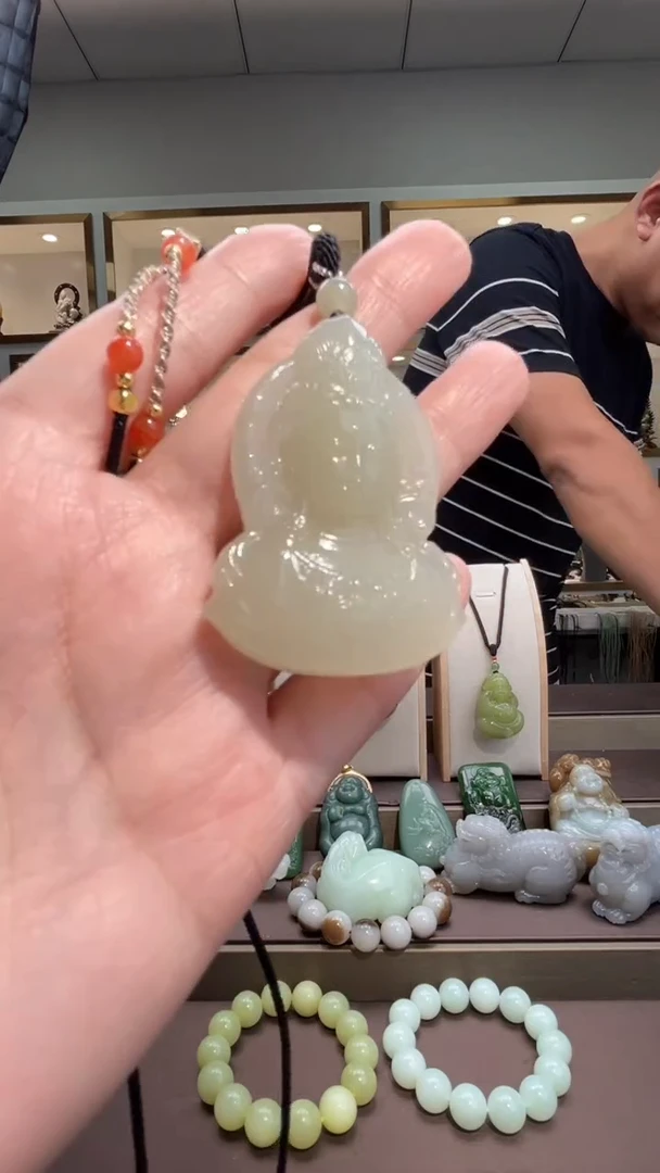 颈饰未镶嵌和田玉苏