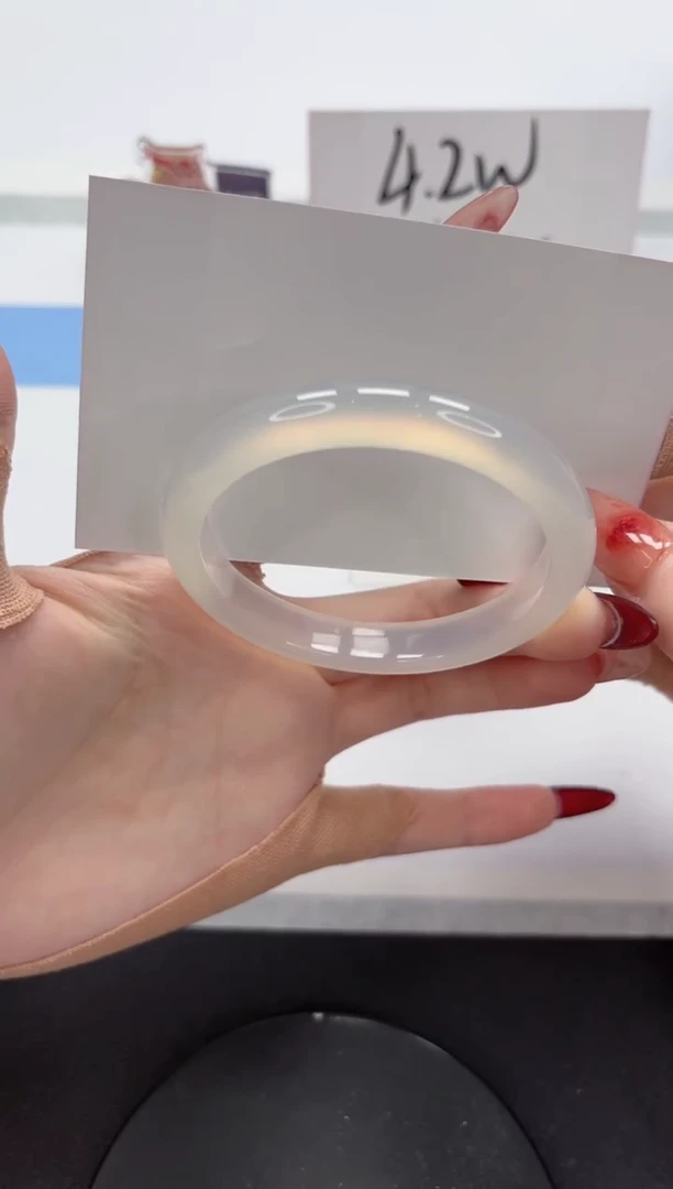 【闪购商品】石英质玉手镯未镶嵌A123-56