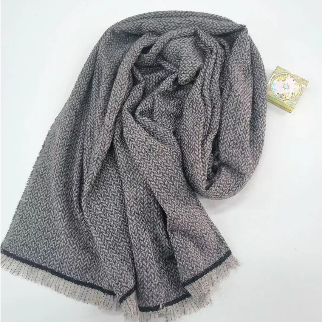 D 水溶羊毛围巾软糯时尚百搭