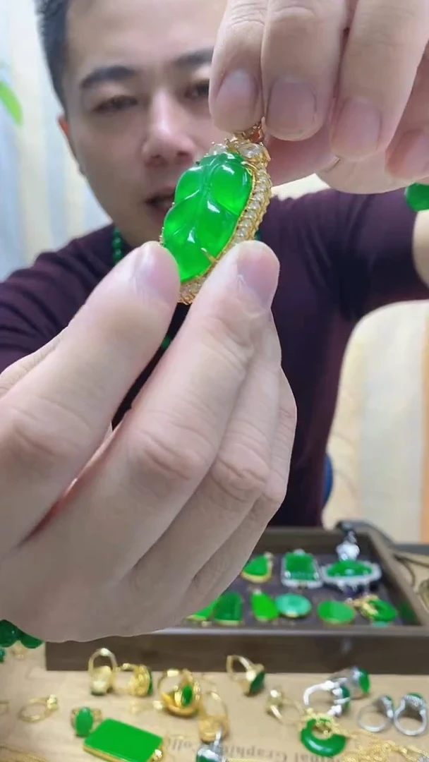 吊坠(赠链)14K金镶嵌翡翠翡翠吊坠